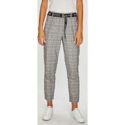 Tally Weijl - Spodnie. Spodnie materiałowe damskie marki TALLY WEIJL. W wyprzedaży za 69.90 zł.