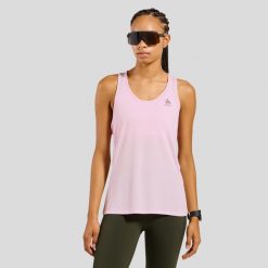 Koszulka tech. bez rękawów damska ODLO Tank crew neck ESSENTIAL. Niebieskie koszulki sportowe damskie Odlo, s, bez wzorów, z materiału, bez kołnierzyka, bez ramiączek, do biegania. Za 139.99 zł.