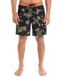 Spodenki boardshort dla Mężczyzn SURFSILK STRAIGHT LEG 18" Brązowy. Zielone kąpielówki męskie Quiksilver, m, bez wzorów, z materiału, do pływania. Za 238.95 zł.