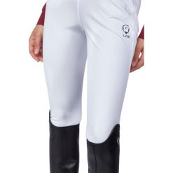 Damskie spodnie konkursowe o średniej przyczepności Vestrum Andromeda. Białe spodnie materiałowe damskie VESTRUM, bez wzorów, do jazdy konnej. W wyprzedaży za 649.00 zł.