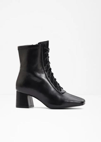 Krótkie botki sznurowane na obcasie klockowym. Czarne botki damskie bonprix, eleganckie, bez obcasa, na obcasie, bez zapięcia. Za 144.99 zł.