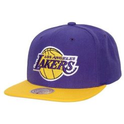 Czapka z daszkiem do koszykówki Mitchell & Ness NBA Los Angeles Lakers. Czapki i kapelusze męskie Mitchell & Ness, bez wzorów, sportowe. Za 149.00 zł.