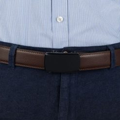 Pasek męski skórzany 3,5 cm klamra automatyczna Beltimore brązowy 50-584 : Kolory - brązowy, beżowy, Rozmiar pasków - r.115-130 cm. Brązowe paski damskie bez wzorów, ze skóry, wizytowe. Za 64.99 zł.