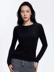 Sweter z wełną i modalem - czarny. Czarne swetry damskie Reserved, l, bez wzorów, z dzianiny, bez kołnierzyka, bez ramiączek, bez kaptura. Za 119.99 zł.