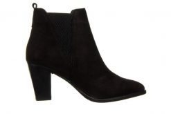 Botki Bayla-161 077 39498 Black Nubuck 161549, Czarny, Skóra naturalna - 38. Czarne botki damskie Bayla, na zimę, z gumy, eleganckie, za kostkę, bez obcasa, na słupku, bez zapięcia. W wyprzedaży za 224.10 zł.