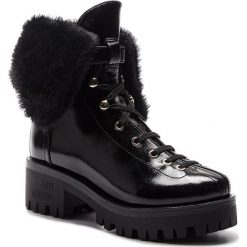 Trapery LOVE MOSCHINO - JA24196H06JE0000 Nero. Czarne śniegowce i trapery damskie Love Moschino, z materiału. Za 1,349.00 zł.