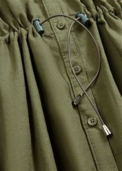 Sukienka koszulowa. Zielone sukienki damskie bonprix, bez wzorów, bez kołnierzyka, bez ramiączek, midi, koszulowe. Za 219.99 zł.