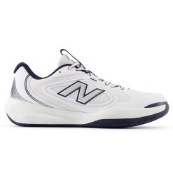 Buty męskie New Balance FuelCell 796 v5 M7964ZV – białe. Białe buty sportowe męskie New Balance, z gumy, bez zapięcia, na fitness i siłownię. Za 429.99 zł.
