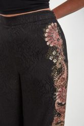 Spodnie damskie ze wzorem TWINSET. Legginsy damskie Twinset Milano, bez wzorów. Za 1,209.00 zł.
