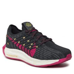 Buty do biegania Nike. Czarne obuwie sportowe damskie Nike, bez wzorów, do biegania. Za 609.99 zł.
