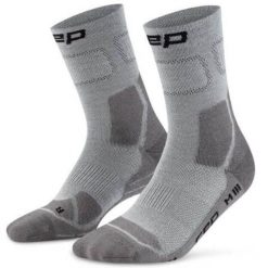 Skarpety hikingowe męskie kompresyjne do połowy łydki z lekką amortyzacją CEP. Szare skarpety męskie CEP, bez wzorów, z elastanu. Za 94.00 zł.