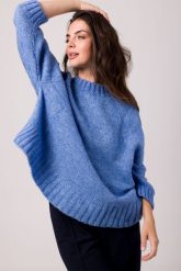 Sweter Oversize z Nietoperzowym Rękawem - Lazurowy. Niebieskie swetry damskie MOE, uniwersalny, bez wzorów, z materiału, bez kołnierzyka, bez ramiączek, bez kaptura. Za 201.90 zł.