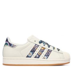 Sneakersy adidas. Brązowe trampki i tenisówki chłopięce Adidas, bez wzorów, bez zapięcia. Za 439.99 zł.