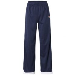 Damskie spodnie dresowe Fila Lorce. Niebieskie spodnie sportowe damskie Fila, bez wzorów, z dresówki. W wyprzedaży za 236.00 zł.