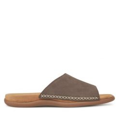 Klapki Gabor. Brązowe klapki damskie Gabor, bez wzorów, bez obcasa. Za 359.99 zł.