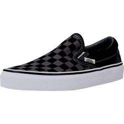 Buty VANS UA CLASSIC SLIP-ON Czarny. Czarne trampki męskie Vans, bez wzorów, z tkaniny, bez zapięcia. Za 365.99 zł.