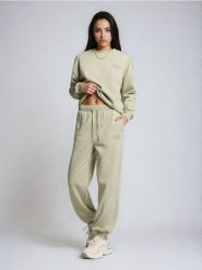 Spodnie jogger z miękkim wnętrzem - niebieski. Niebieskie spodnie materiałowe damskie Sinsay, l, bez wzorów. Za 29.99 zł.