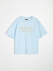 Bawełniana koszulka z haftowanym napisem - wielobarwny. T-shirty damskie Sinsay, l, bez wzorów, z bawełny, bez kołnierzyka. Za 25.99 zł.