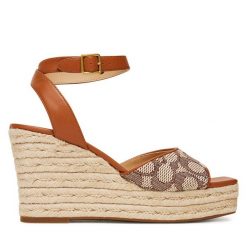 Espadryle Coach. Brązowe sandały damskie Coach, bez wzorów, bez obcasa, bez zapięcia. Za 579.99 zł.