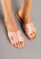 Różowe Klapki z Geometrycznym Wzorem Pillirella. Czerwone klapki damskie Renee, bez wzorów, eleganckie, bez obcasa, na obcasie. Za 39.99 zł.
