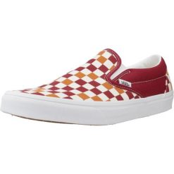 Tenisówki Vans Model Classic Slip-on Kolor Czerwony. Czerwone trampki i tenisówki damskie Vans, bez wzorów, z tkaniny, bez zapięcia. W wyprzedaży za 257.40 zł.