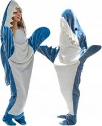 Koc rekin bluza dla dorosłych piżama gruby ciepły śpiwór zimowy XXL. Piżamy damskie Pan i Pani Gadżet, na zimę, xxl, bez wzorów, bez ramiączek. Za 79.90 zł.