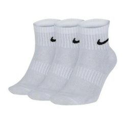 Męskie Lekkie Skarpetki Na Co Dzień (zestaw 3 Sztuk). Białe skarpety męskie Nike, bez wzorów, z bawełny. Za 88.91 zł.