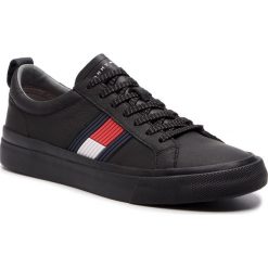 Tenisówki TOMMY HILFIGER - Flag Detail Leather Sneaker FM0FM01712 Black 990. Półbuty na co dzień męskie marki Tommy Hilfiger. Za 449.00 zł.