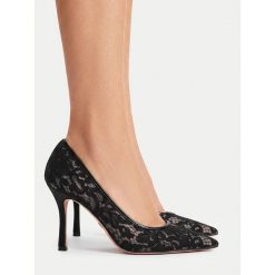 Szpilki Nine West. Czarne szpilki damskie Nine West, bez wzorów, bez obcasa, bez zapięcia. Za 249.99 zł.