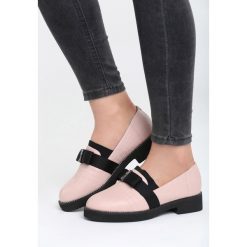 Różowe Półbuty Give Me Back. Półbuty damskie marki Born2be. Za 39.99 zł.