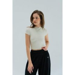 Koszulka do jogi Moonholi Timeless z krótkim rękawem. Białe obuwie sportowe damskie MOONHOLI, bez wzorów, na fitness i siłownię. Za 189.00 zł.