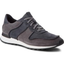 Sneakersy CLARKS - Waken Jump 261356457 Dark Grey. Szare półbuty na co dzień męskie Clarks, z materiału, bez zapięcia. W wyprzedaży za 279.00 zł.