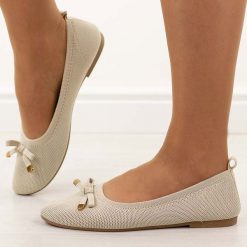 Beżowe baleriny damskie Evento 9048. Brązowe baleriny damskie eVento, na lato, z aplikacjami, z jeansu, casualowe, bez obcasa, na płaskiej podeszwie. Za 99.00 zł.