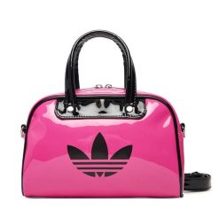 Torebka adidas. Czerwone torebki do ręki damskie Adidas, bez wzorów, klasyczne, bez dodatków. Za 199.99 zł.
