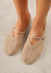 Ciemnobeżowe Plecione Balerinki VICES z Paskiem z Klamerką Renell. Brązowe baleriny damskie Born2be, na lato, bez wzorów, eleganckie, bez obcasa. Za 109.99 zł.