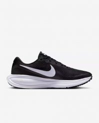Buty do biegania damskie Nike Revolution 8. Czarne obuwie sportowe damskie Nike, bez wzorów, z materiału, do biegania, nike revolution. Za 249.99 zł.