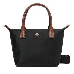 Torebka Tommy Hilfiger. Czarne torebki do ręki damskie Tommy Hilfiger, bez wzorów, klasyczne, bez dodatków. Za 389.99 zł.