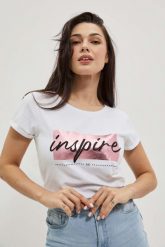 T-shirt z napisem biały. Białe bluzki damskie MOODO, xxl, bez wzorów, z bawełny, bez kołnierzyka. W wyprzedaży za 23.99 zł.