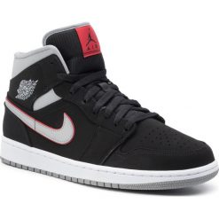Buty NIKE - Air Jordan 1 Mid 554724 060 Black/Particle Grey/White. Czarne półbuty na co dzień męskie Nike, z materiału, klasyczne, bez zapięcia. W wyprzedaży za 339.00 zł.