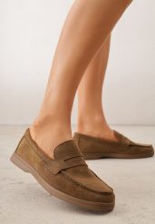 Ciemnobeżowe Mokasyny Casual VICES z Imitacji Zamszu z Wkładką ze Skóry Naturalnej Sheiris. Brązowe mokasyny damskie Renee, z jeansu, casualowe. Za 89.99 zł.