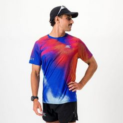 Koszulka Biegowa Trailowa Męska SpectraRun. Niebieskie koszulki sportowe męskie BODYCROSS, m, bez wzorów, z materiału, bez kołnierzyka, bez ramiączek, do biegania. Za 274.99 zł.