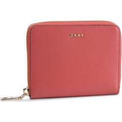Duży Portfel Damski DKNY - Commuter Md Tote R8313656 Dp Blush D81. Portfele damskie marki DKNY. Za 419.00 zł.