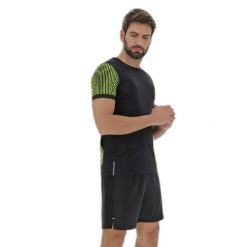 Koszulka z nadrukiem Hero na rękawie Macron Chinook SCB Billy. Czarne koszulki sportowe męskie Macron, na lato, m, bez wzorów, ze skóry, bez kołnierzyka, bez ramiączek, do biegania. Za 260.50 zł.