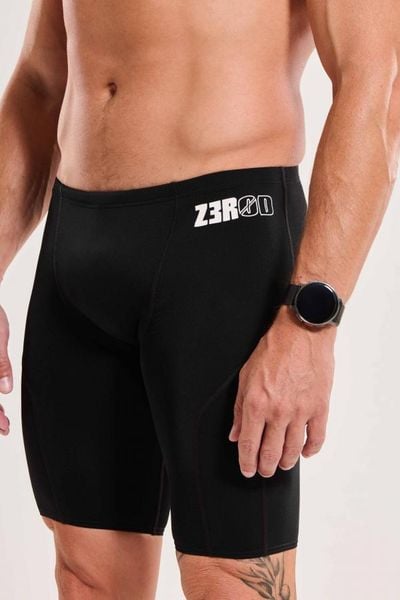 Spodenki treningowe do kolan Zerod Anthracite. Czarne kąpielówki męskie ZEROD, l, bez wzorów, z elastanu, do pływania. Za 215.00 zł.