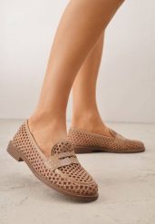 Ciemnobeżowe Siateczkowe Mokasyny VICES Zdobione Plecionką Aridenah. Brązowe mokasyny damskie Renee, eleganckie. Za 99.99 zł.