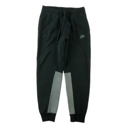 Second life - Nike spodnie dresowe męskie - Jak nowy. Czarne spodnie sportowe męskie Nike, m, bez wzorów, z dresówki, na fitness i siłownię. Za 127.76 zł.