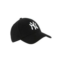Czapka z daszkiem baseball New York czarna. Czarne czapki i kapelusze męskie New Era. Za 79.99 zł.