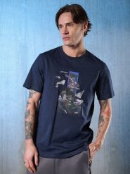 4F T-shirt regular z nadrukiem męski - granatowa XL. Niebieskie t-shirty męskie 4f, l, bez wzorów, z materiału, bez kołnierzyka. Za 89.99 zł.