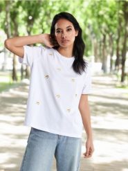Koszulka z haftem - biały. Białe t-shirty damskie Sinsay, l, bez wzorów, z bawełny, bez kołnierzyka. Za 29.99 zł.