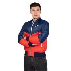 Kurtka Sportowa Męska Nike. Czerwone kurtki męskie Nike, m, bez wzorów, na fitness i siłownię. Za 363.40 zł.